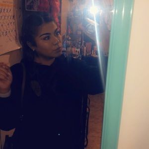 Meet your Posher, Tania